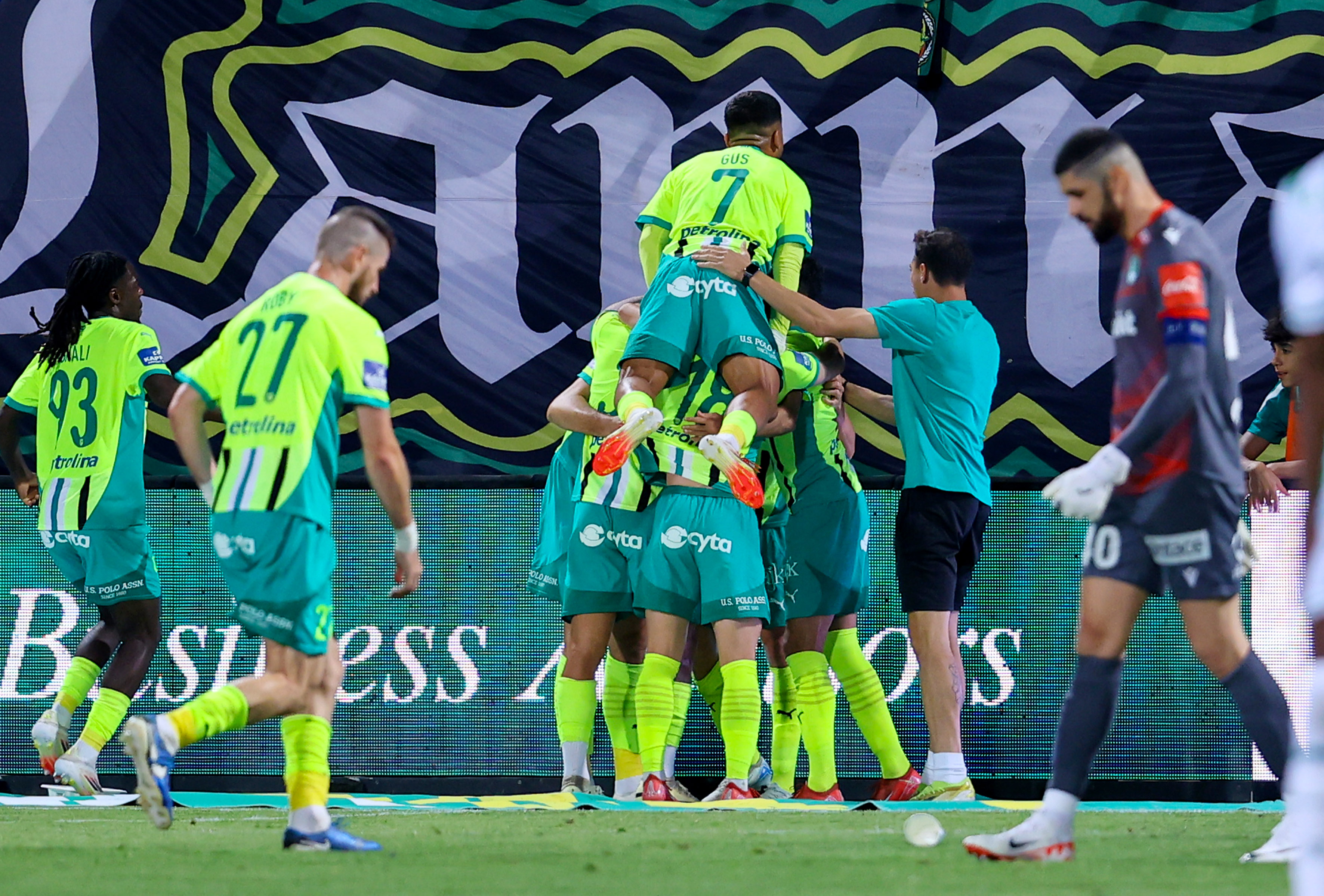 ΑΕΚ-Ομόνοια 2-1