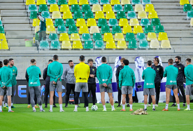 Η δημοσιογραφική διάσκεψη και η προπόνηση για τον αγώνα με την KF Shkëndija  