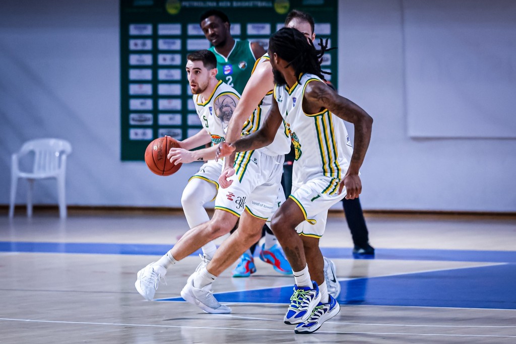 Πετρολίνα ΑΕΚ-Aνόρθωση 81-64