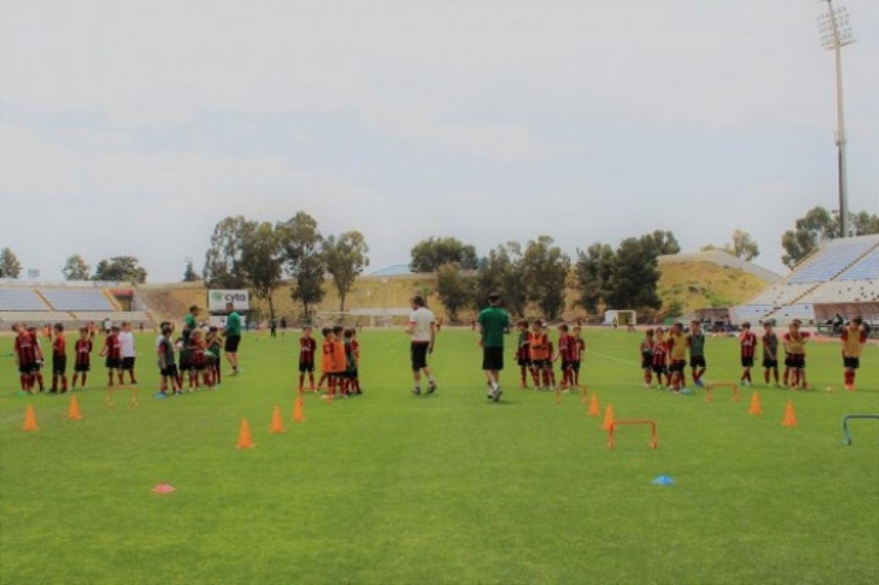 Έναρξη του Milan Junior Camp (φωτορεπορτάζ)