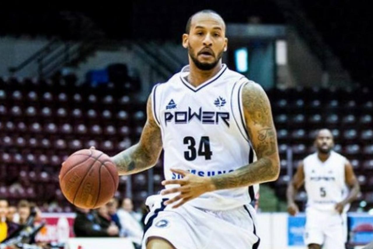 Πετρολίνα ΑΕΚ: Υπέγραψε ο Travis Releford