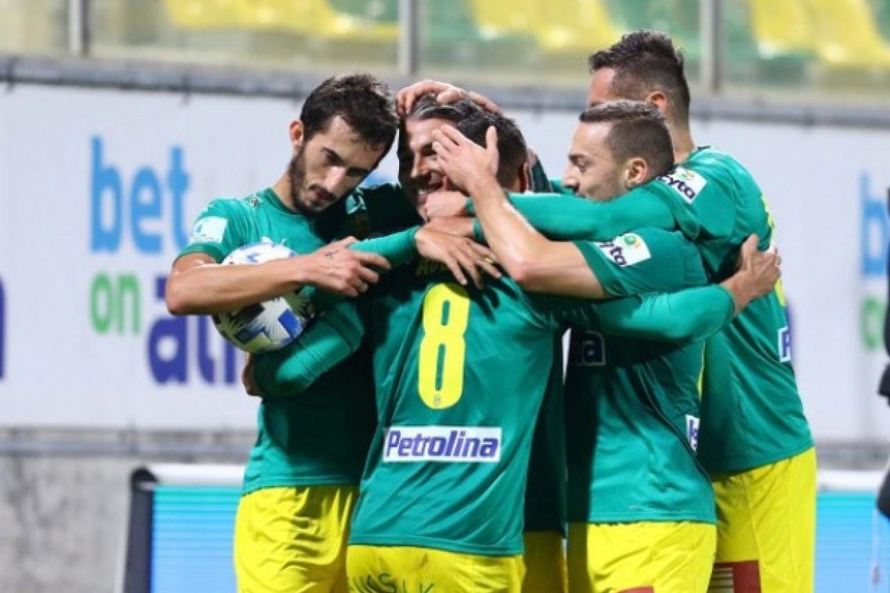 AEK-Oλυμπιακός 4-0